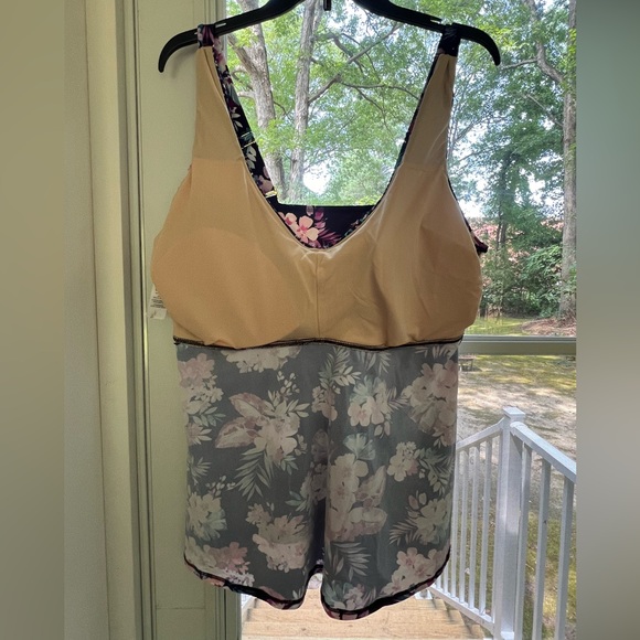 NWOT Women’s Tankini Size 18 Swimsuits for All - Picture 3 of 6